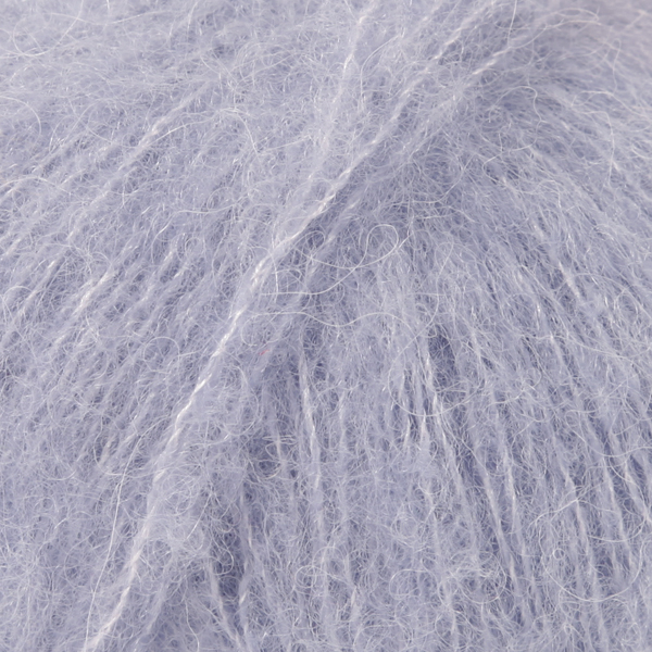 Se DROPS Brushed Alpaca Silk 17 Lys Lavendel, Alpacagarn/Silke, fra DROPS Design hos Kukuk.dk