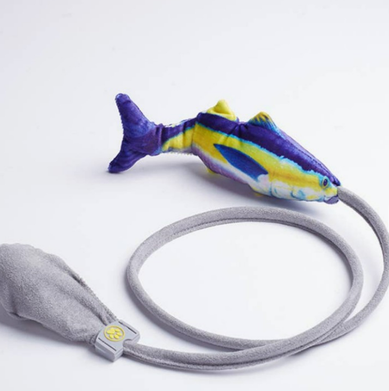 Billede af Kattelegetøj simuler en ægte fisk, fra Diverse