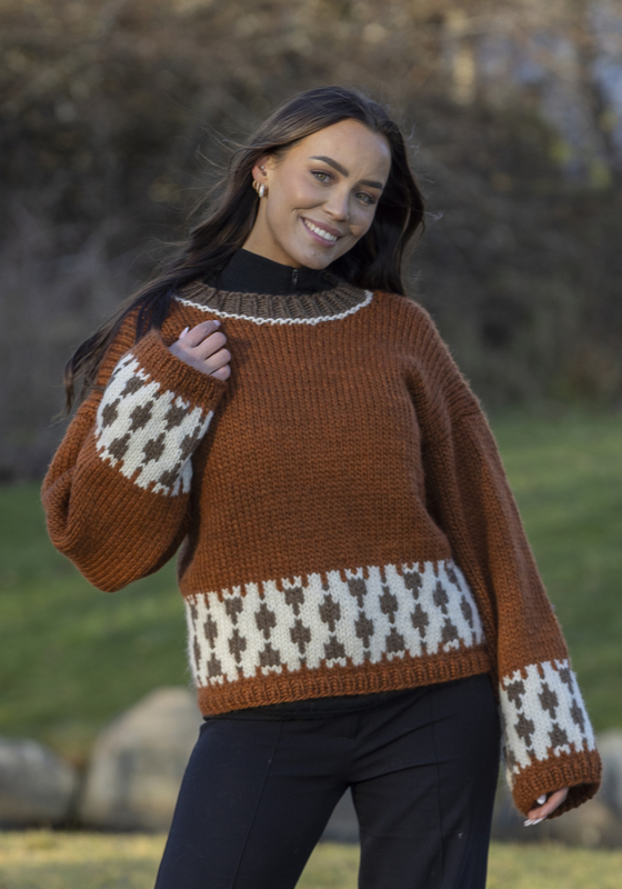 "Emilda" genser- Viking Design 2402-11 Kit - XS-XXL - Viking Snorre, fra Viking