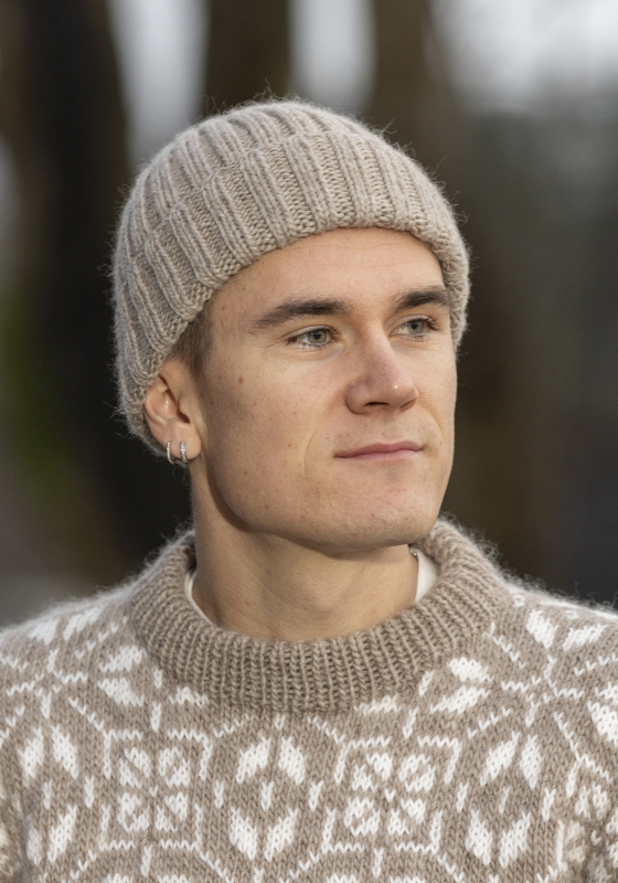 "Mynte" Hue - Viking Design 2501-2B Kit - Dame - Herre - Viking Wool, fra Viking