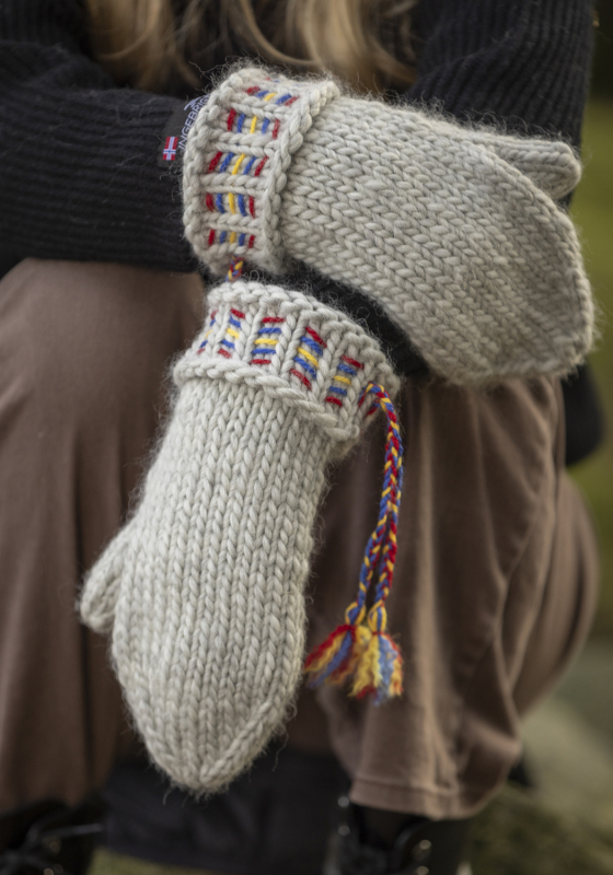 "Lovikka" Vanter - Viking Design 2413-5A Kit - S - L - Viking Lovikka, fra Viking