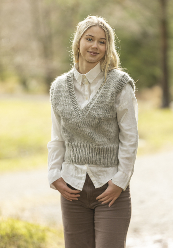 Tinka vest - Viking Design 2413-14 Kit - XS - XXL - Viking Lovikka, fra Viking