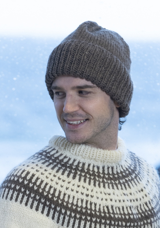 "Akira" Hue - Viking Design 2407-8C Kit - 2 - 12 år og S - L - Viking Hobbygarn, fra Viking