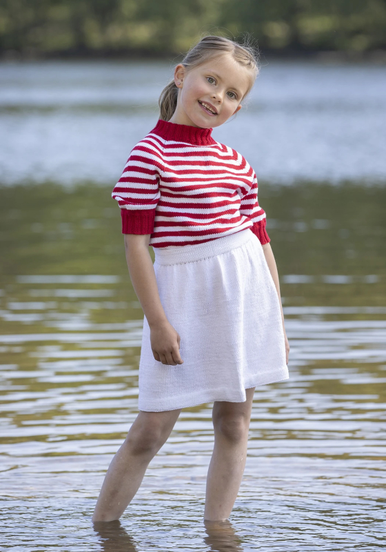 Malaga T-shirt & Nederdel Viking Design 2325-6b Kit 2 12 år Viking Bjørk Fra Viking