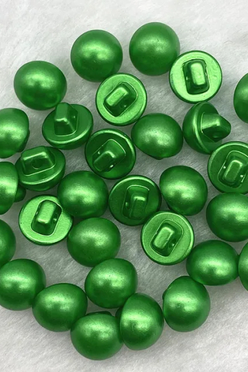 Lys græsgrøn champignon plastikknap, 10 mm