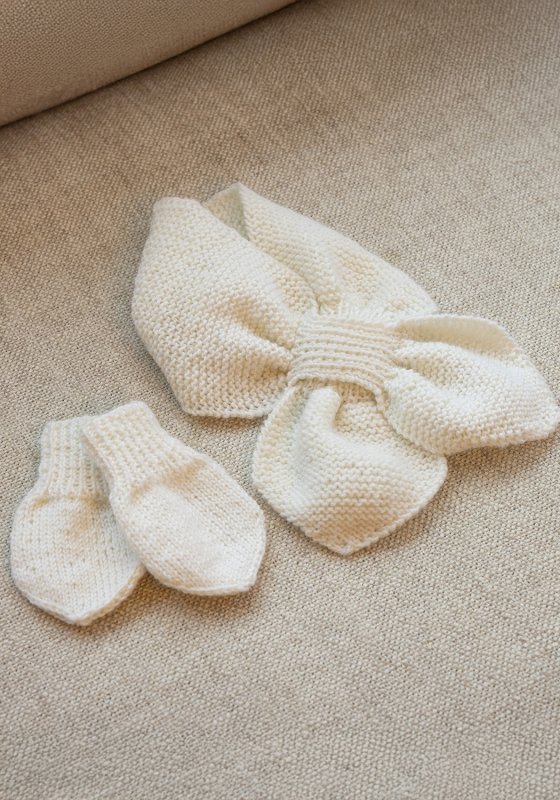 Ulli vanter og tørklæde - Viking Design 2506-10 Kit - Baby - Viking Baby ull, fra Viking